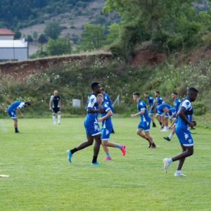 Με εντατική δουλειά στη φυσική κατάσταση και την τακτική της ομάδας συνεχίζει η προετοιμασία των ποδοσφαιριστών μας, στο Καρπενήσι.

Η ομάδα έχει διπλές προπονήσεις καθημερινά στις γηπεδικές εγκαταστάσεις, ενώ μεγάλη βαρύτητα στην προετοιμασία τους έχει η αποκατάσταση και η αποθεραπεία των ποδοσφαιριστών, μετά τις προπονήσεις, από το PHYSIOactiv, σε ειδικά διαμορφωμένους χώρους του ξενοδοχείου Avaris.

Link: http://pasgiannina.gr/training/training-karpenisi-3-2020/

#pas #pasgiannina #pasgianninafc #pastraining #karpenisi