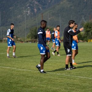 Μετά από 10 ημέρες έντονης και σκληρής δουλειάς στο Καρπενήσι, υπό τις οδηγίες του προπονητή μας κ. Γιαννίκη και των συνεργατών του, η ομάδα επιστρέφει στα Ιωάννινα.

Τις επόμενες ημέρες οι ποδοσφαιριστές θα έχουν ατομικά προγράμματα και ελαφριά ξεκούραση και την Κυριακή το απόγευμα θα επιστρέψουν στο ΠΕΑΚΙ για να συνεχίσουν το πρόγραμμα των προπονήσεων τους.

Link: http://pasgiannina.gr/training/training-karpenisi-2020/

#pas #pasgiannina #pasgianninafc #pastraining #karpenisi